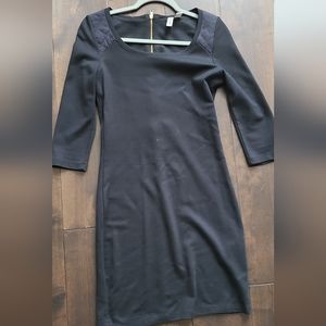 Little black dress size M